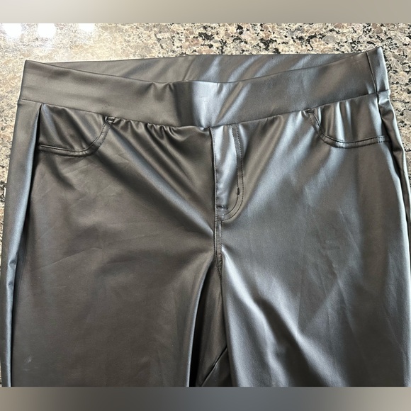 Torrid leggings - Picture 3 of 4